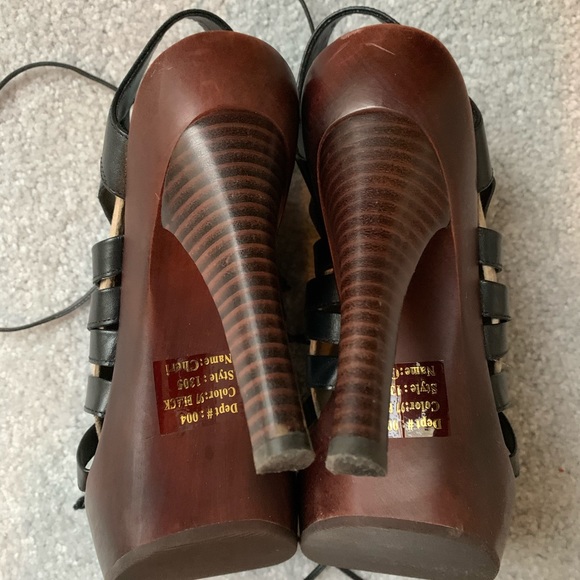 Bakers CHERI Gladiator Lace-ups Leather Platforms - Picture 6 of 8